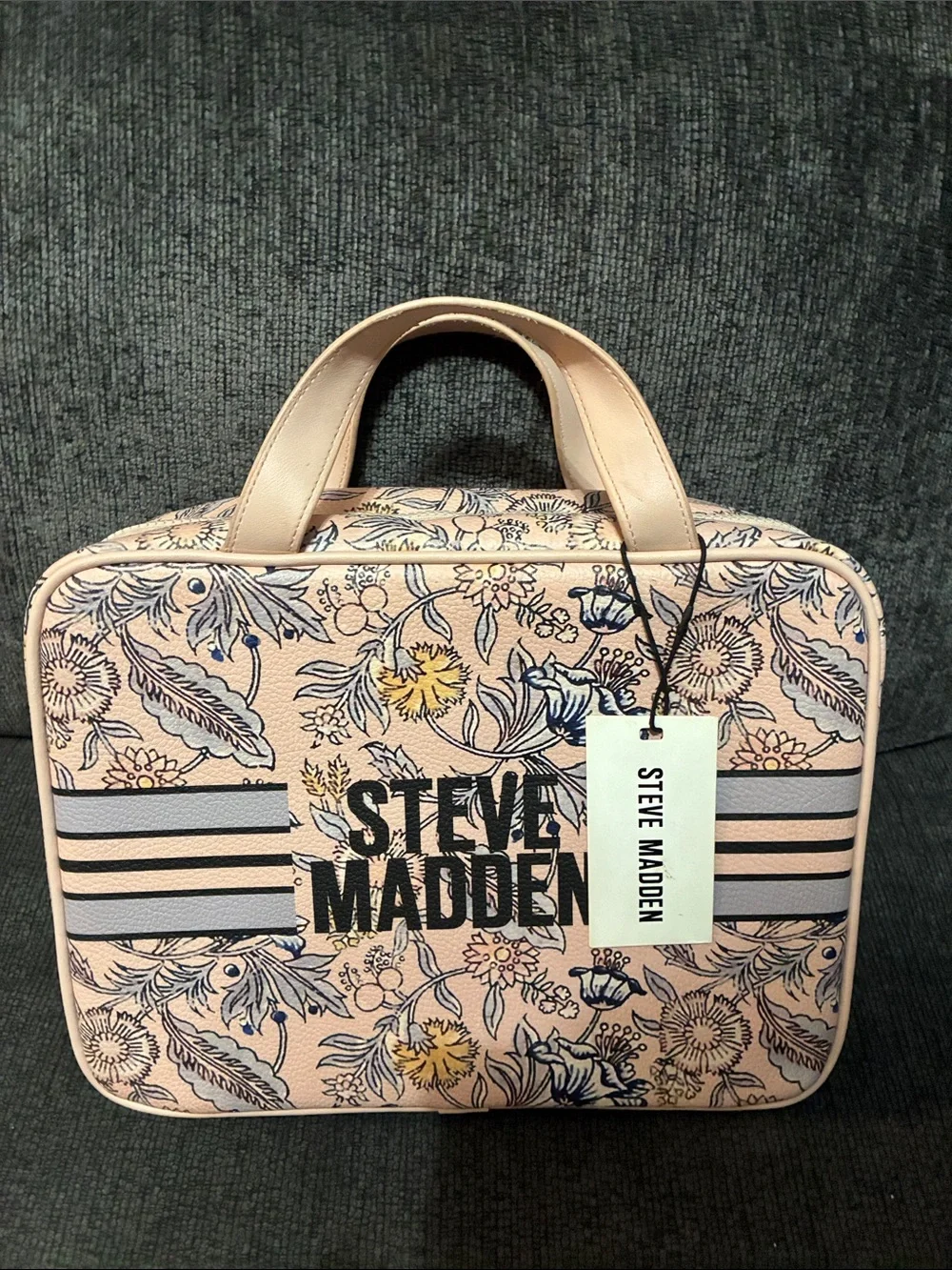 Steve Madden compact floral
